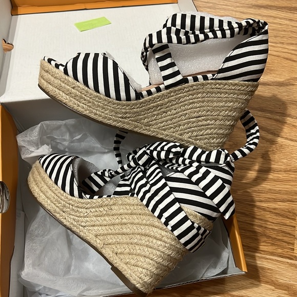 Huiyuzhi Womens Lace Up Platform Wedge Espadrille Sandals Open Toe Size: 7.5 - Picture 6 of 10